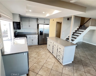 6943 E Shorecrest Drive - Photo Thumbnail 6