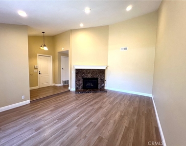 13252 Beach Terrace - Photo Thumbnail 7