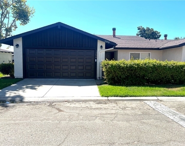 13252 Beach Terrace - Photo Thumbnail 2