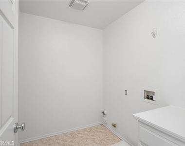 24 Crestline - Photo Thumbnail 25