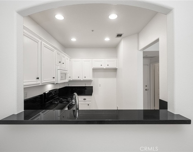 24 Crestline - Photo Thumbnail 11