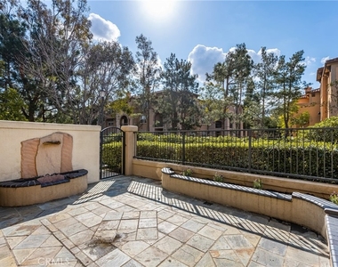 24 Crestline - Photo Thumbnail 4