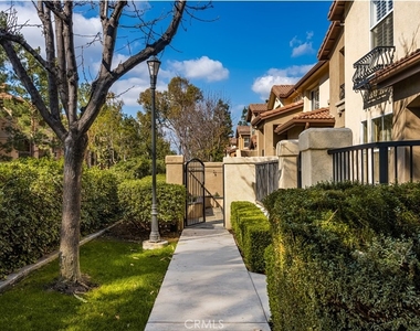24 Crestline - Photo Thumbnail 1