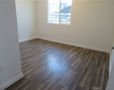 6506 Denver Ave. - Photo Thumbnail 7