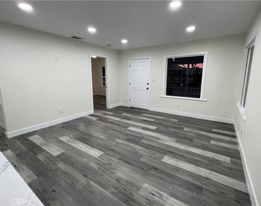 600 W Wilshire - Photo Thumbnail 13