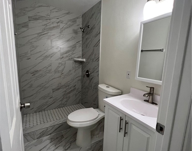 600 W Wilshire - Photo Thumbnail 11