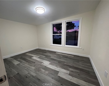 600 W Wilshire - Photo Thumbnail 10
