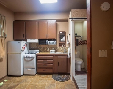 8369 Mount Vernon Street - Photo Thumbnail 3