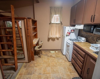 8369 Mount Vernon Street - Photo Thumbnail 5