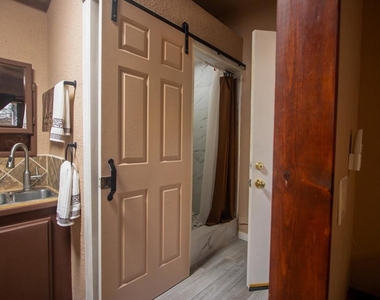 8369 Mount Vernon Street - Photo Thumbnail 4