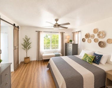 1564 Prescott Drive - Photo Thumbnail 8