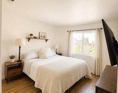 1564 Prescott Drive - Photo Thumbnail 11