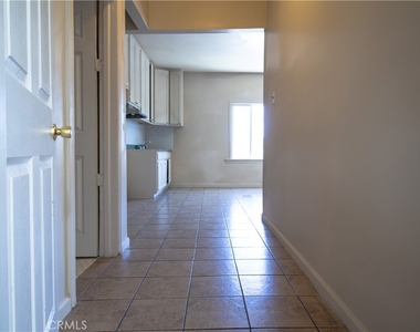 4529 S Vermont - Photo Thumbnail 4