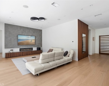 5742 Sierra Casa - Photo Thumbnail 3