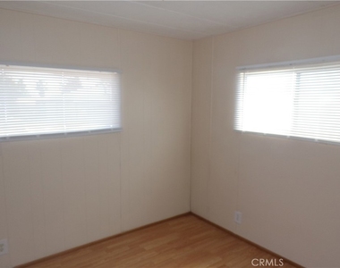 12710 3rd Street - Photo Thumbnail 6