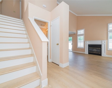 58 Agostino - Photo Thumbnail 2