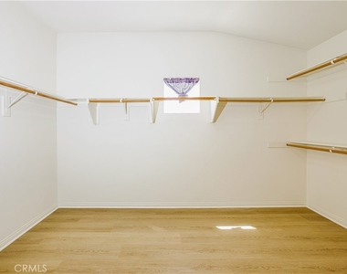 25088 Cypress St - Photo Thumbnail 11