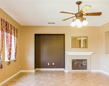 25088 Cypress St - Photo Thumbnail 6