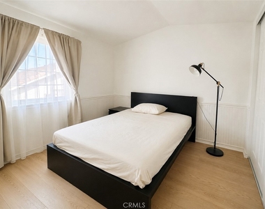 17883 Autry Court - Photo Thumbnail 9