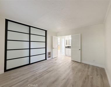 231 Springview - Photo Thumbnail 8
