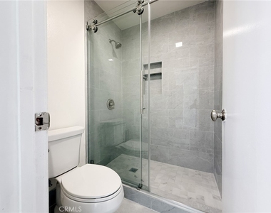 231 Springview - Photo Thumbnail 10