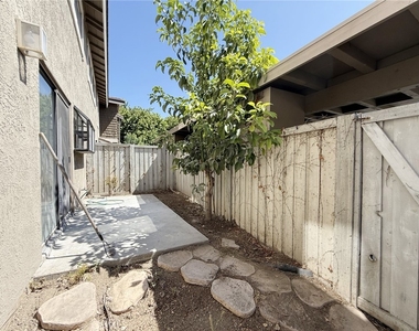 231 Springview - Photo Thumbnail 14