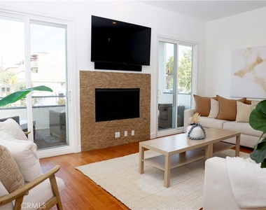 161 Ruby Street - Photo Thumbnail 5