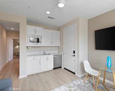 11909 Price - Photo Thumbnail 13