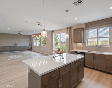 11909 Price - Photo Thumbnail 7