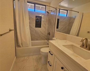 2951 Wimbledon - Photo Thumbnail 17