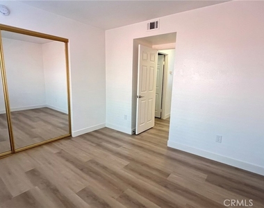 26062 Reynolds - Photo Thumbnail 24