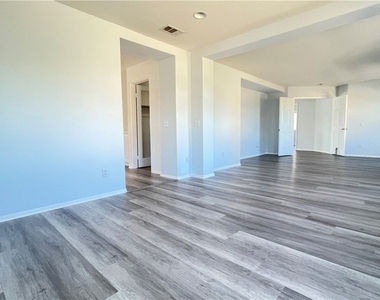 6521 Thistledown Street - Photo Thumbnail 33