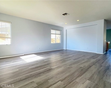 6521 Thistledown Street - Photo Thumbnail 3