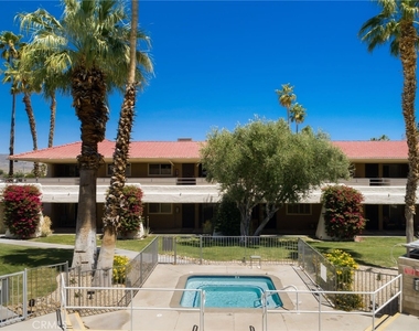 510 N Villa Court - Photo Thumbnail 17