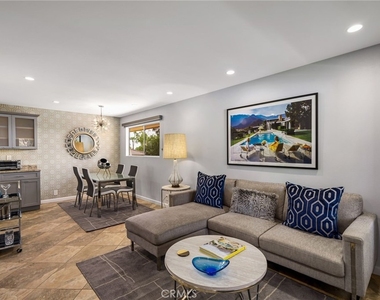 510 N Villa Court - Photo Thumbnail 3