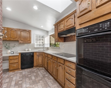 9348 Tujunga Canyon - Photo Thumbnail 28