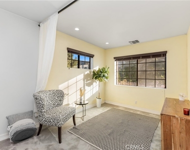 9348 Tujunga Canyon - Photo Thumbnail 34