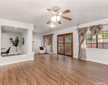 9348 Tujunga Canyon - Photo Thumbnail 9