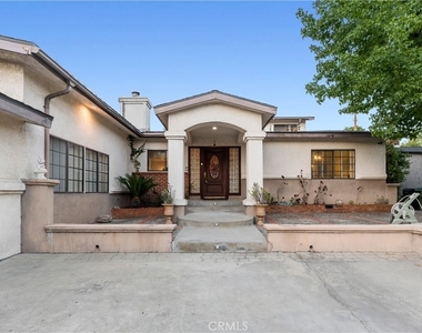 9348 Tujunga Canyon - Photo Thumbnail 4
