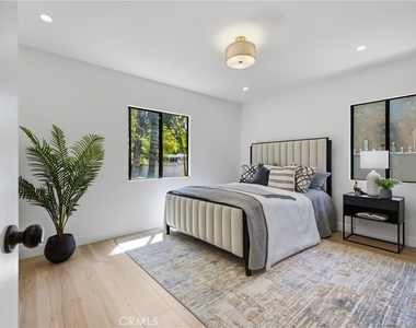 6845 Aura Avenue - Photo Thumbnail 18