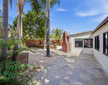 6845 Aura Avenue - Photo Thumbnail 32