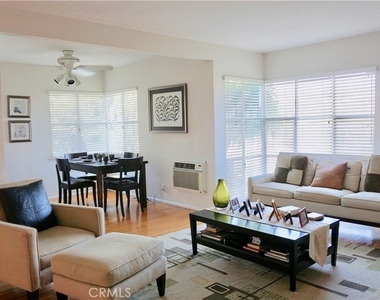 4435 Caledonia Way - Photo Thumbnail 4