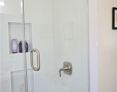 4435 Caledonia Way - Photo Thumbnail 11