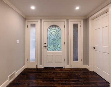 2021 Orchard Lane - Photo Thumbnail 3