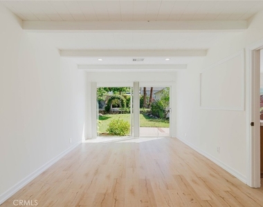 2007 W Kenneth Road - Photo Thumbnail 9