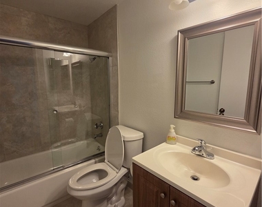 790 Juanita Ave #b - Photo Thumbnail 10
