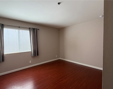 625 E Del Mar Boulevard - Photo Thumbnail 8