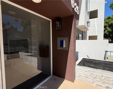 625 E Del Mar Boulevard - Photo Thumbnail 1