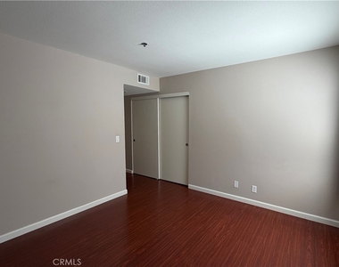 625 E Del Mar Boulevard - Photo Thumbnail 9