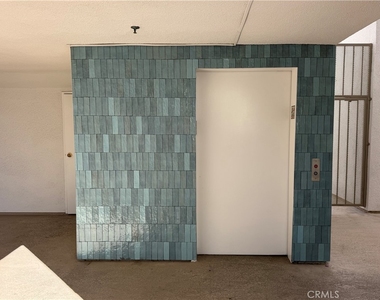 625 E Del Mar Boulevard - Photo Thumbnail 2